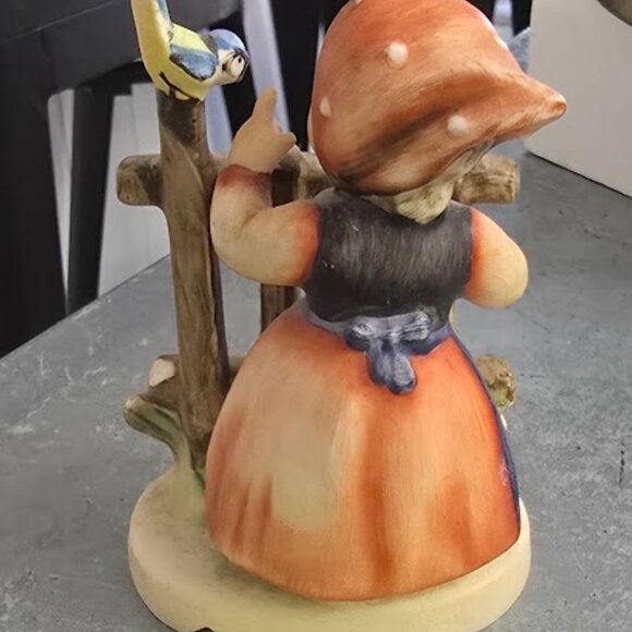 Signs of Spring 203 2/0 TMK 4 *Chipped base - Picture 4 of 4